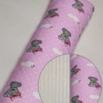 Рожевий фон із ведмедиками та плюш шарпей бежевий.