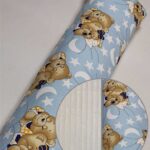 Блакитний фон із ведмедиками і зірками та плюш шарпей бежевий.