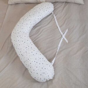 Подушка для вагітних С-200 Бумеранг з напірником Бязь на ліжку.